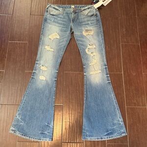 BNWT True Religion Karlie Bell Bottom Flare Jeans